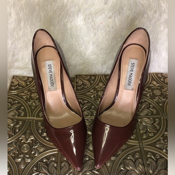 Steve Madden Chocolate Patent Heels - Picture 1 of 16